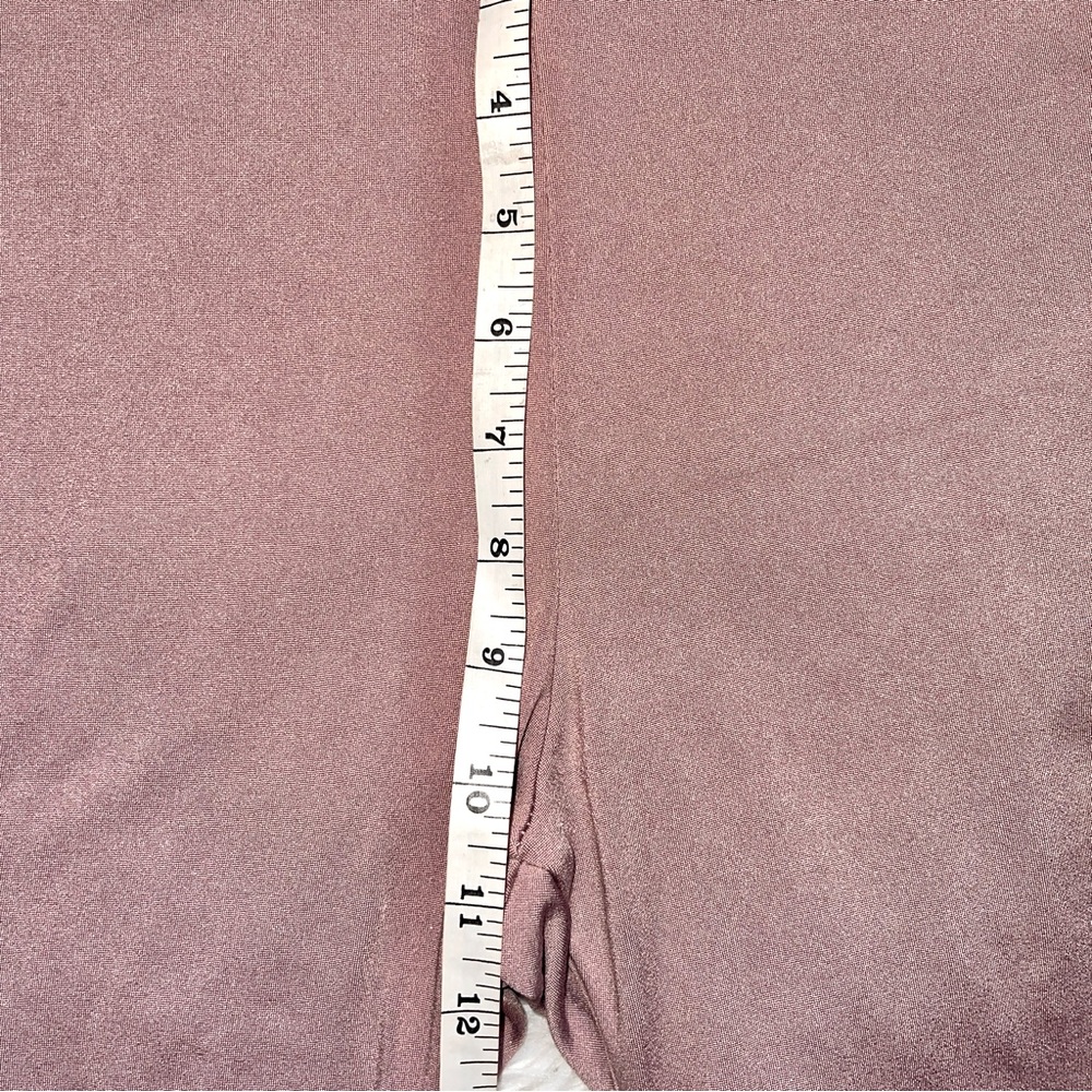 Coordinated set - Mauve 2 piece workout set - Picture 9 of 12